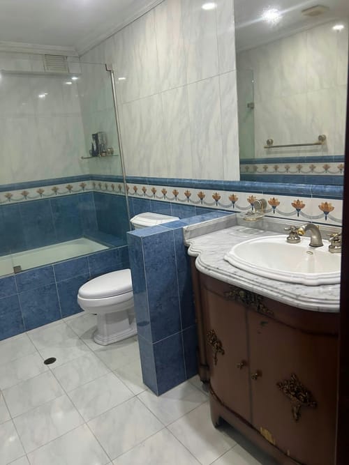Casa de 5 alcobas en venta en Escobero, Envigado, 264 m² · foto 11 de 15