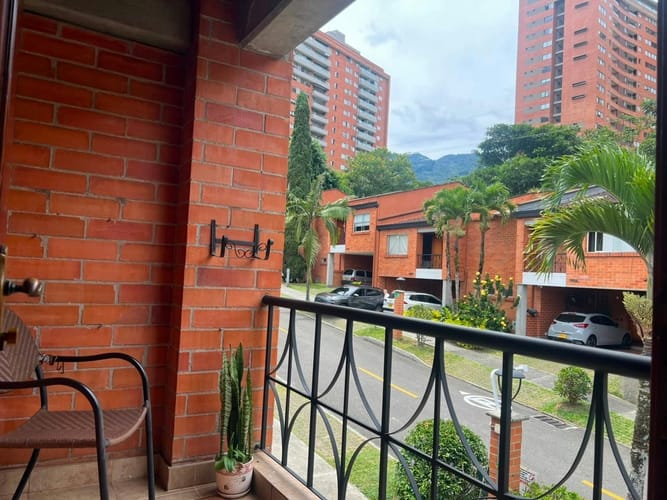 Casa de 5 alcobas en venta en Escobero, Envigado, 264 m² · foto 15 de 15
