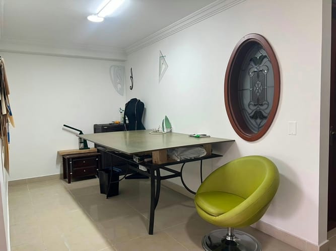 Casa de 5 alcobas en venta en Escobero, Envigado, 264 m² · foto 3 de 15