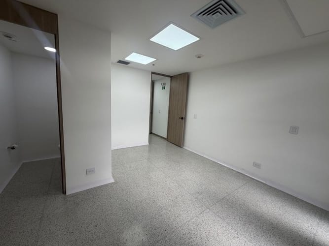 Oficina en arriendo en San Diego, Medellín, 265 m² · foto 2 de 23