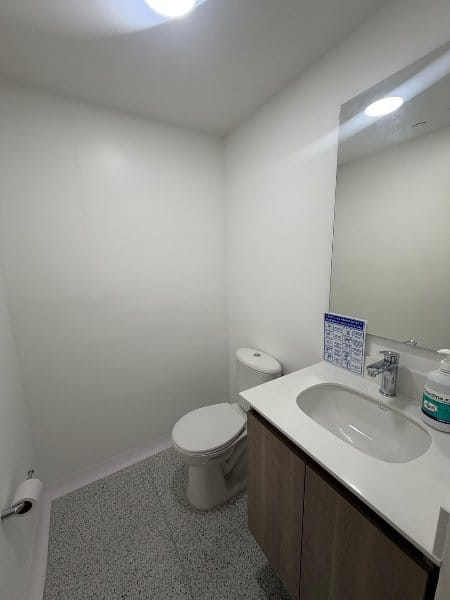 Oficina en arriendo en San Diego, Medellín, 265 m² · foto 10 de 23