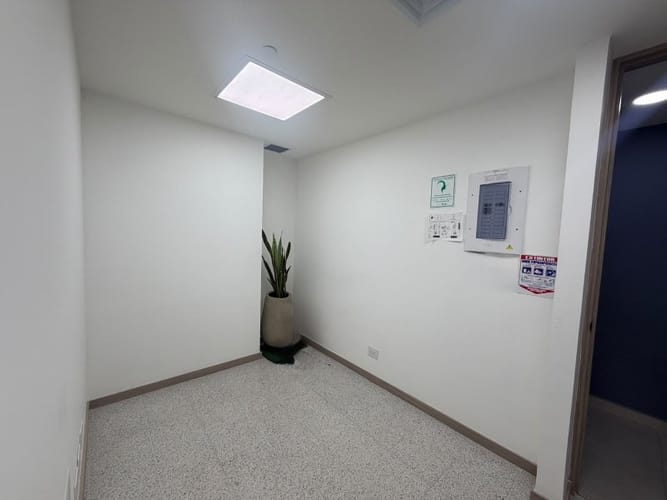 Oficina en arriendo en San Diego, Medellín, 265 m² · foto 17 de 23