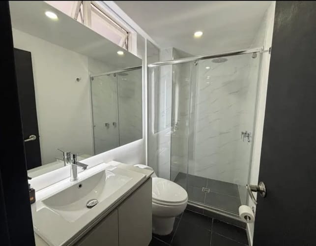 Apartamento en venta en Santa Barbara Central, Bogotá · foto 5 de 8