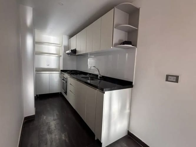 Apartamento en venta en Santa Barbara Central, Bogotá · foto 8 de 8