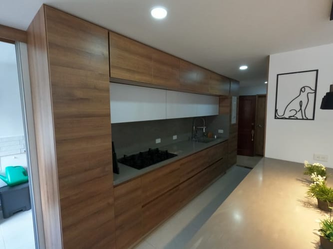 Apartamento de 4 alcobas en venta en El Poblado, Medellín, 220 m² · foto 4 de 24