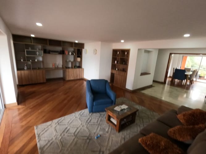 Apartamento de 4 alcobas en venta en El Poblado, Medellín, 220 m² · foto 11 de 24