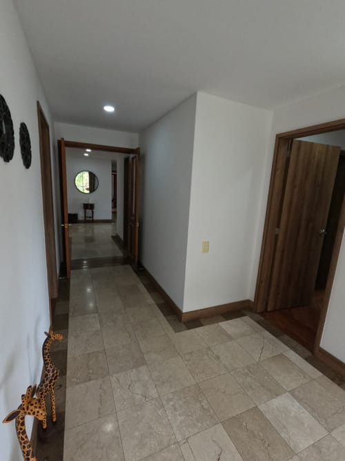 Apartamento de 4 alcobas en venta en El Poblado, Medellín, 220 m² · foto 21 de 24