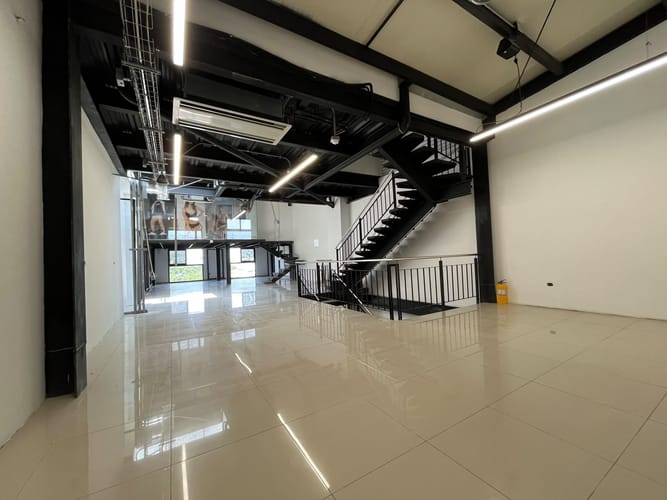 Local en arriendo en El Guabal, Cali, 486 m² · foto 11 de 15