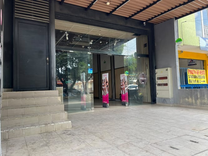 Local en arriendo en El Guabal, Cali, 486 m² · foto 3 de 15