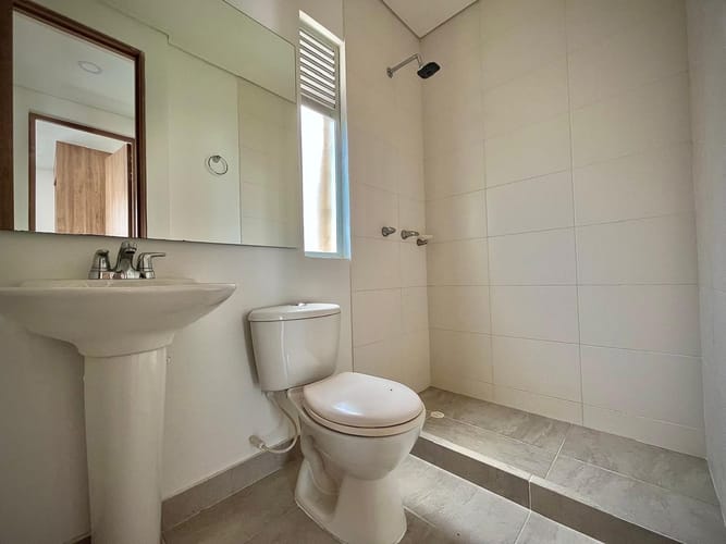 Casa de 2 alcobas en venta en Las Palmas, Ricaurte, 54 m² · foto 8 de 18