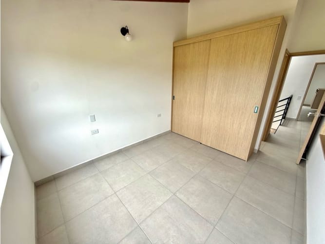 Casa en venta en La Ceja, 174 m² · foto 11 de 19