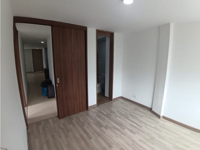 Apartamento de 3 alcobas en venta en Berlin, Armenia, 82 m² · foto 5 de 14