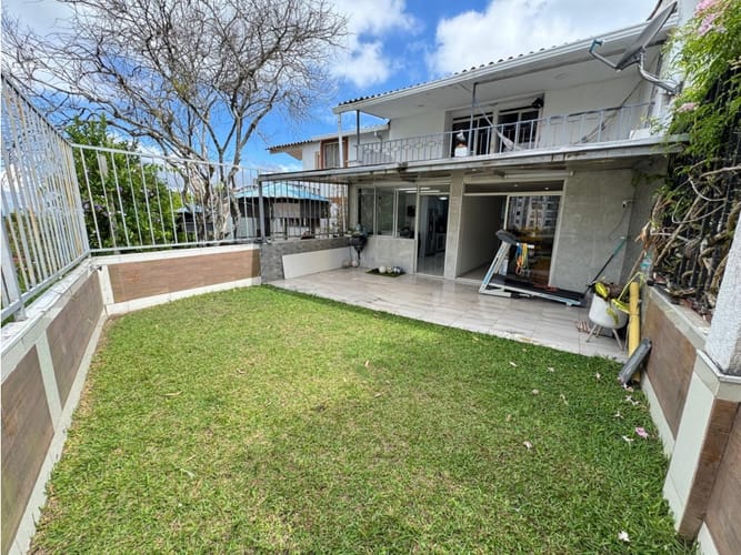 Casa de 3 alcobas en venta en Guayaquil, Armenia, 220 m² · foto 12 de 20