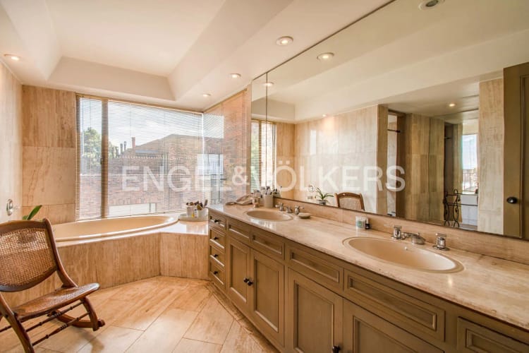 Apartamento en venta en Los Rosales, Bogotá · foto 15 de 16