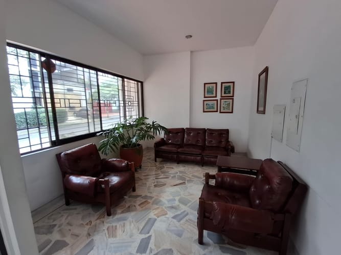 Apartamento de 3 alcobas en venta en Bellavista, Cali, 187 m² · foto 9 de 19