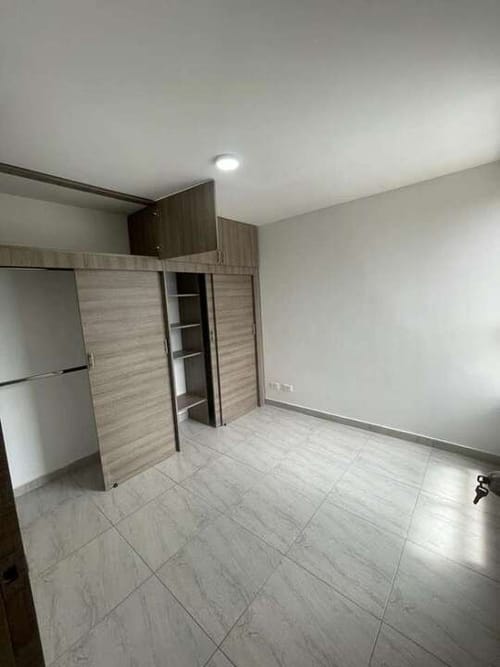 Apartamento de 2 alcobas en venta en Terranova, Bello, 40 m² · foto 7 de 14