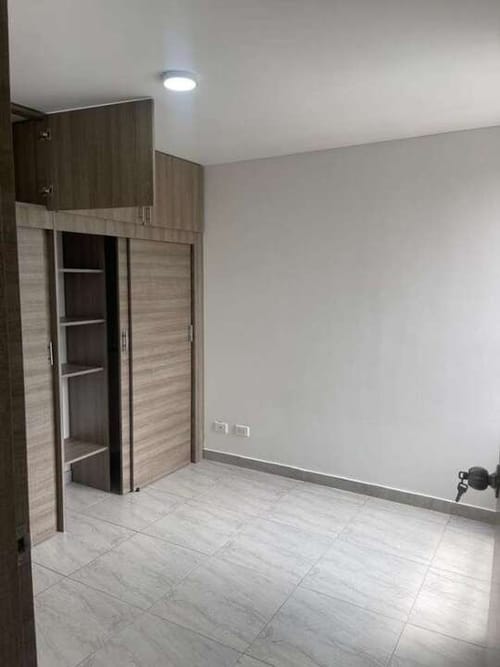 Apartamento de 2 alcobas en venta en Terranova, Bello, 40 m² · foto 9 de 14