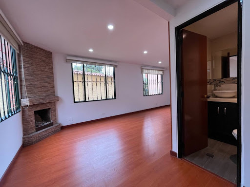 Casa en venta en Paso Real, La Calera · foto 2 de 19