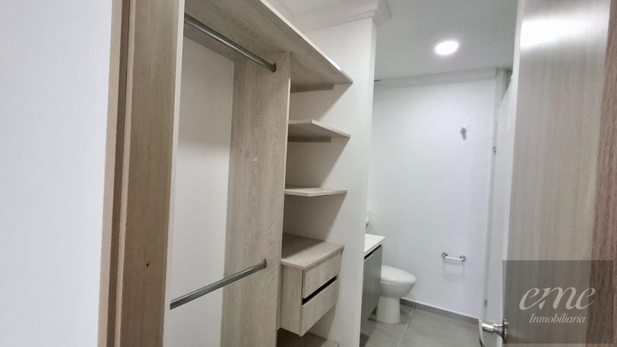Apartamento de 3 alcobas en arriendo en Bello, 91 m² · foto 23 de 24