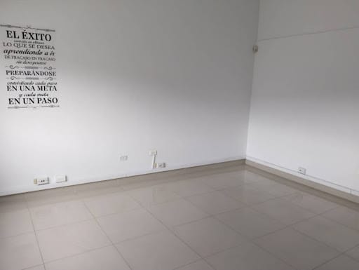 Oficina en arriendo en Centro Historico, Chía, 20 m² · foto 3 de 6