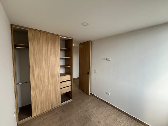 Apartamento en venta en Laura Vicuña, Chía · foto 2 de 10