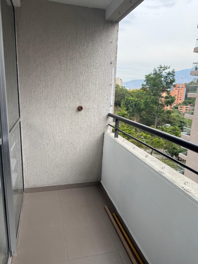 Apartamento en venta en San German, Medellín · foto 6 de 19