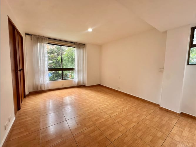 Apartamento de 3 alcobas en venta en Las Lomas, Medellín, 200 m² · foto 9 de 24