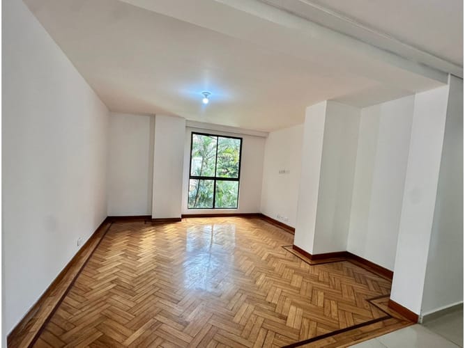 Apartamento de 3 alcobas en venta en Las Lomas, Medellín, 200 m² · foto 14 de 24