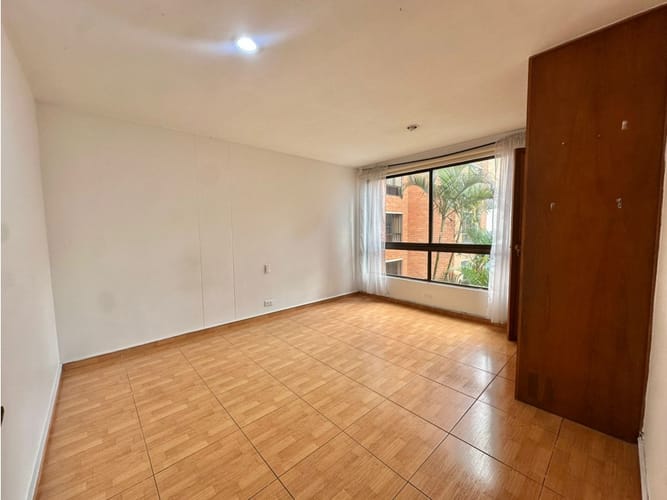 Apartamento de 3 alcobas en venta en Las Lomas, Medellín, 200 m² · foto 19 de 24