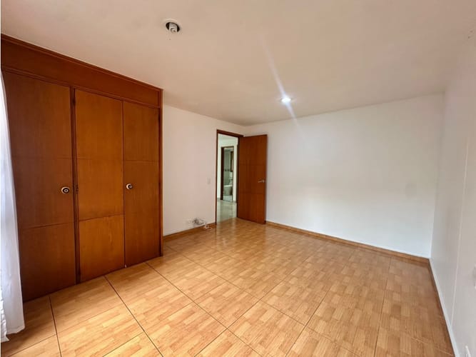 Apartamento de 3 alcobas en venta en Las Lomas, Medellín, 200 m² · foto 22 de 24
