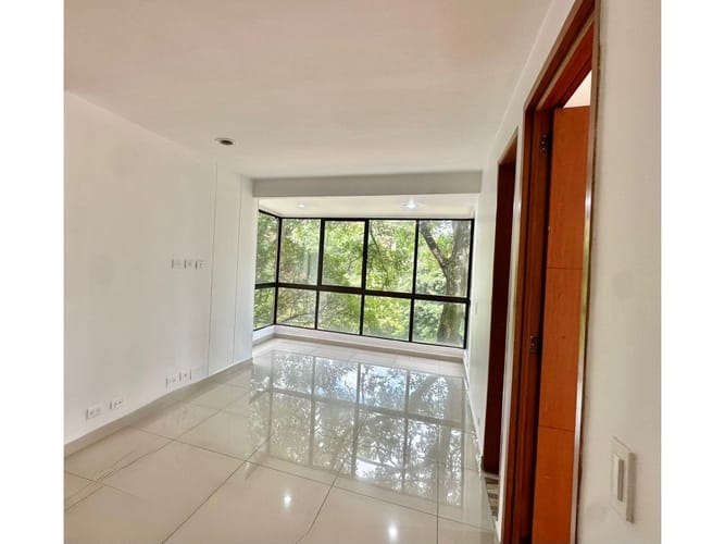 Apartamento de 3 alcobas en arriendo en Las Lomas, Medellín, 200 m² · foto 12 de 24
