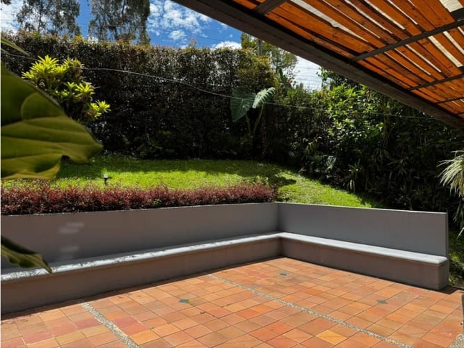 Casa de 3 alcobas en venta en Cuatro Esquinas, Rionegro, 212 m² · foto 12 de 16