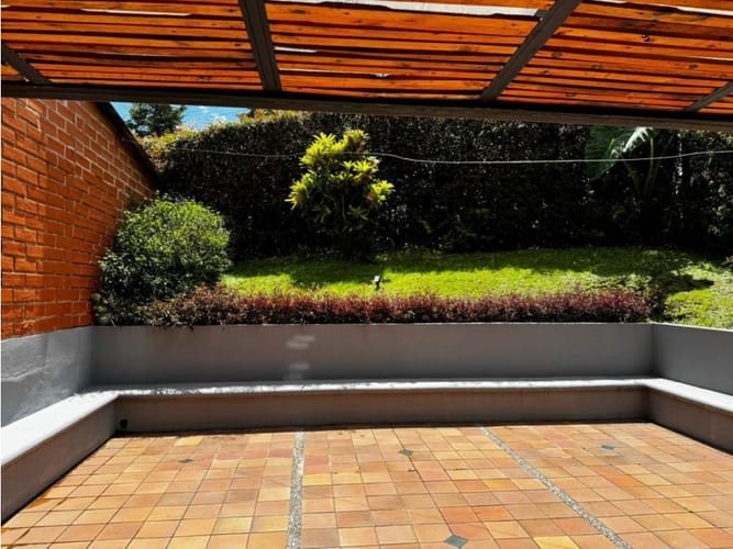 Casa de 3 alcobas en venta en Cuatro Esquinas, Rionegro, 212 m² · foto 16 de 16