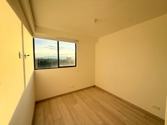 Apartamento de 3 alcobas en venta en El Porvenir, Rionegro, 80 m² · foto 10 de 14