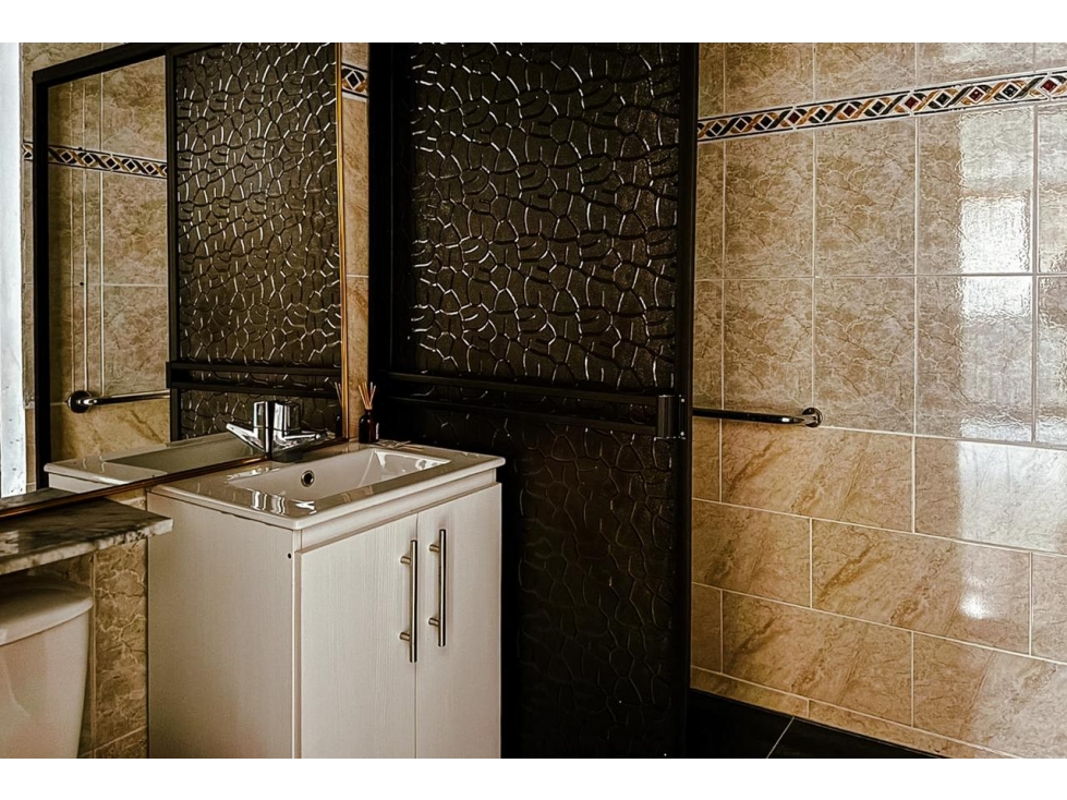 Apartamento en venta en El Poblado, Medellín · foto 4 de 16