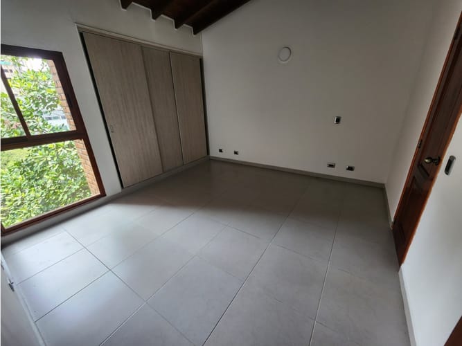 Apartamento en venta en El Poblado, Medellín · foto 5 de 13