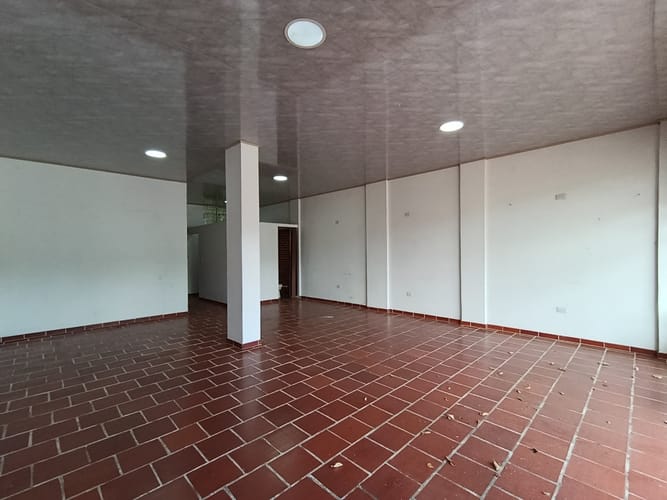 Apartamento de 18 alcobas en venta en California, Los Patios, 1251 m² · foto 2 de 24