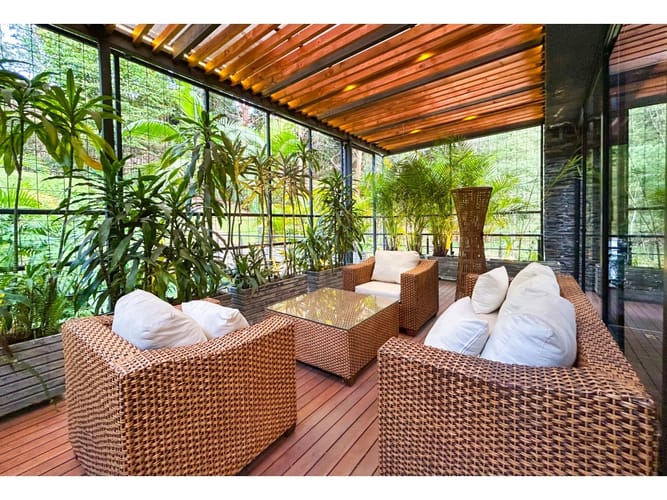 Casa de 4 alcobas en venta en El Poblado, Medellín, 700 m² · foto 4 de 24