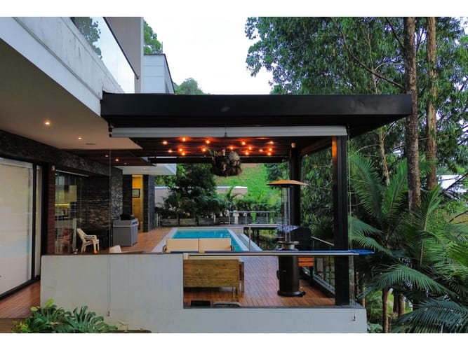 Casa de 4 alcobas en venta en El Poblado, Medellín, 700 m² · foto 5 de 24