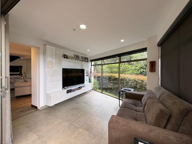 Casa de 3 alcobas en venta en La Mosquita, Guarne, 310 m² · foto 5 de 24