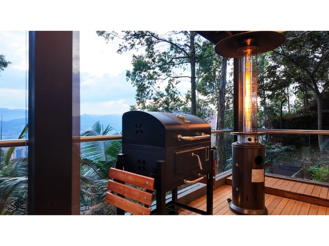Casa de 4 alcobas en venta en El Poblado, Medellín, 700 m² · foto 9 de 24