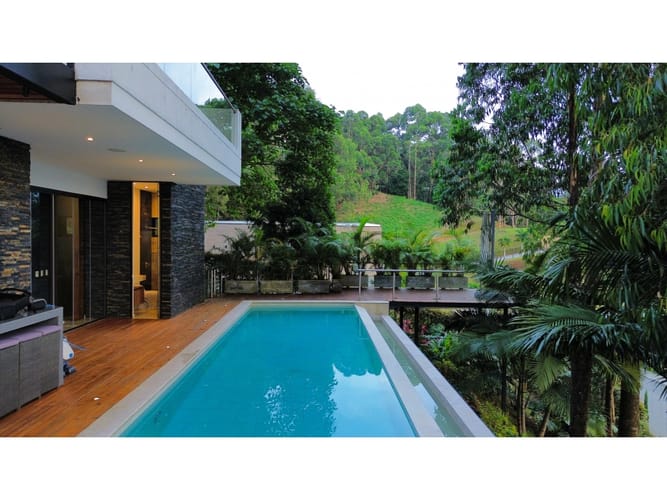 Casa de 4 alcobas en venta en El Poblado, Medellín, 700 m² · foto 11 de 24