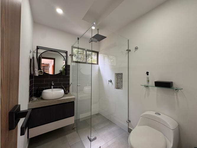 Casa de 3 alcobas en venta en La Mosquita, Guarne, 310 m² · foto 9 de 24