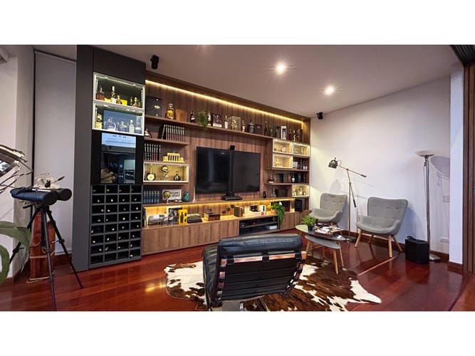 Casa de 4 alcobas en venta en El Poblado, Medellín, 700 m² · foto 14 de 24