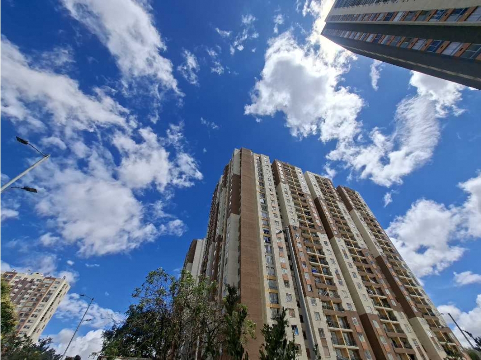Apartamento en venta en Madelena, Bogotá · foto 2 de 24