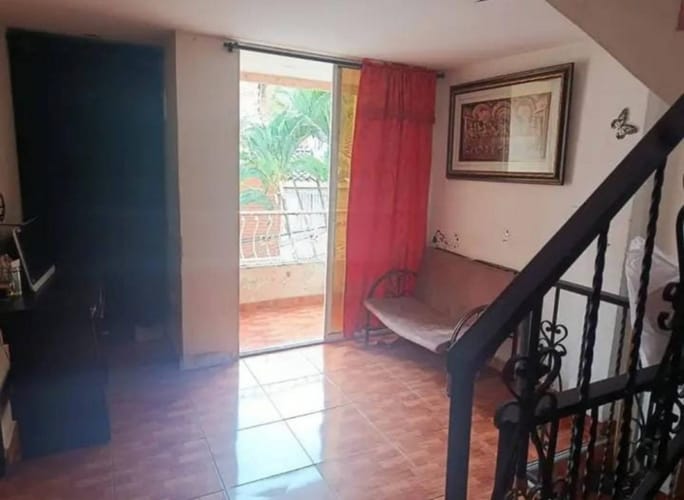 Casa de 5 alcobas en venta en Tejelo, Medellín, 180 m² · foto 2 de 12