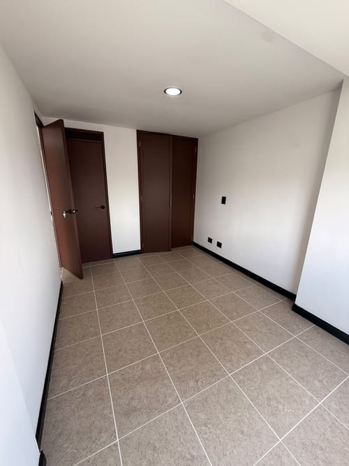 Apartaestudio en venta en Calasanz, Medellín, 37 m² · foto 10 de 13