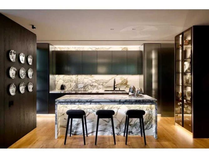 Apartamento de 3 alcobas en venta en El Poblado, Medellín, 285 m² · foto 3 de 21