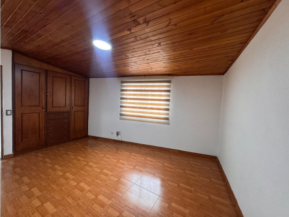 Casa en venta en Alamos, Bogotá · foto 5 de 17