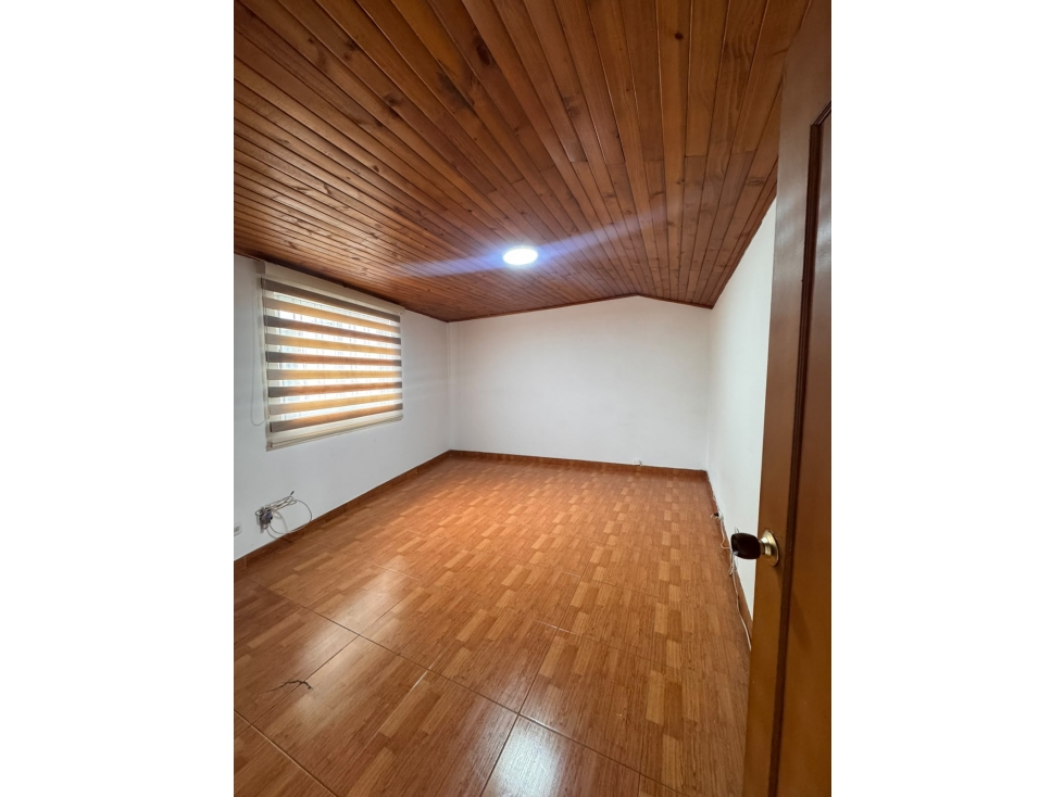Casa en venta en Alamos, Bogotá · foto 6 de 17